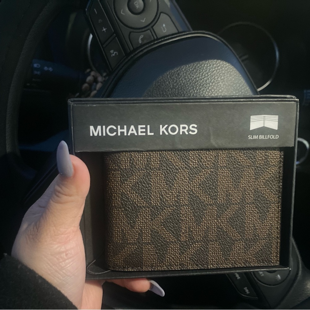 New Michael Kors wallet for men